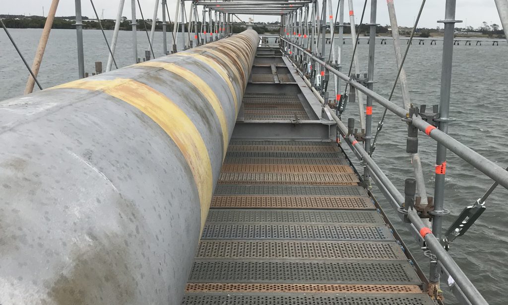 brisbane river suspended scaffold