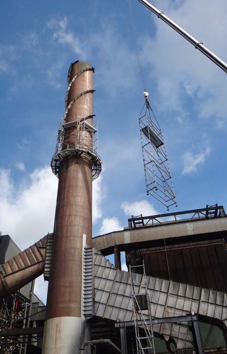 Curved and craneable working platform